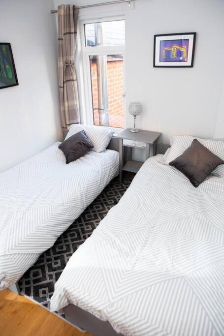 Cheerful 2 Bedroom House In The Heart Of Belfast Luaran gambar