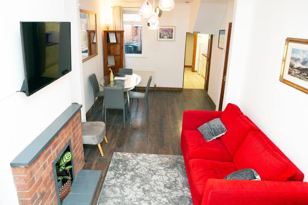 Cheerful 2 Bedroom House In The Heart Of Belfast Luaran gambar